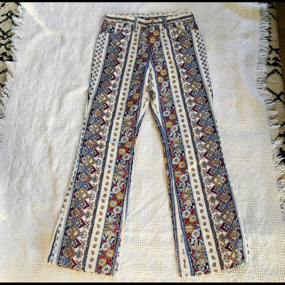 RARE VNT Flairs in Geo-Floral Denim!!! - Picture 1 of 4
